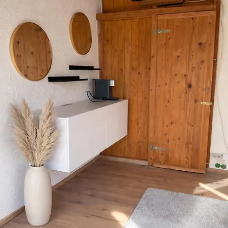 Kleine Wellness-oase Mit Sauna & Garten Appartement *