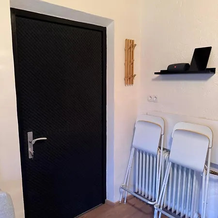 Kleine Wellness-oase Mit Sauna & Garten Appartement *